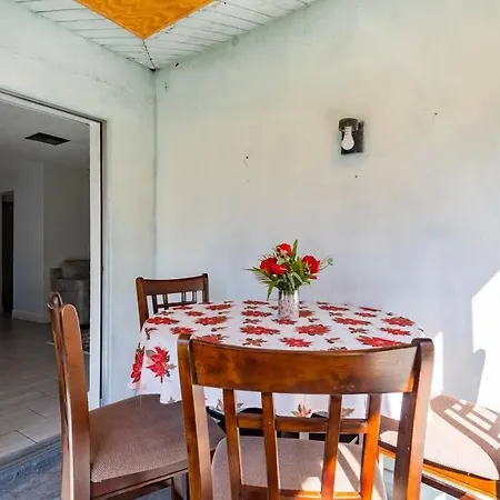 Beautiful Home In Largo/Clearwater Florida-Close To Beach And Everything